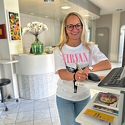 MFA Angela Thelen
